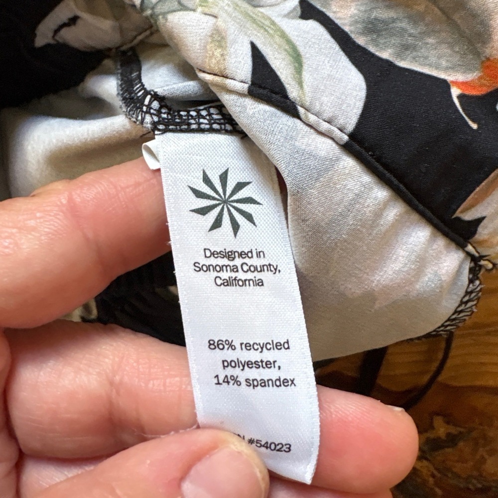 Athleta Black Floral Athletic Shorts - Picture 4 of 6